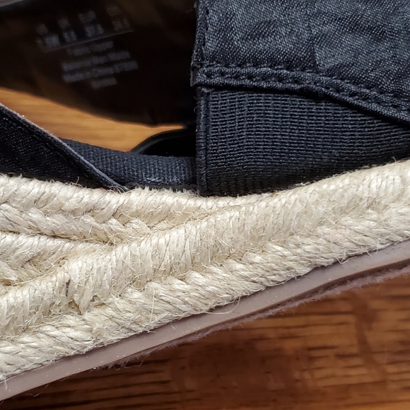 Naturalizer Banna Jute Heel, Fabric Slingback, Wedge Sandal - Picture 6 of 9